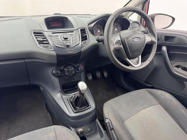 2010-Ford-Fiesta-14i-Ambiente-5-dr image:7