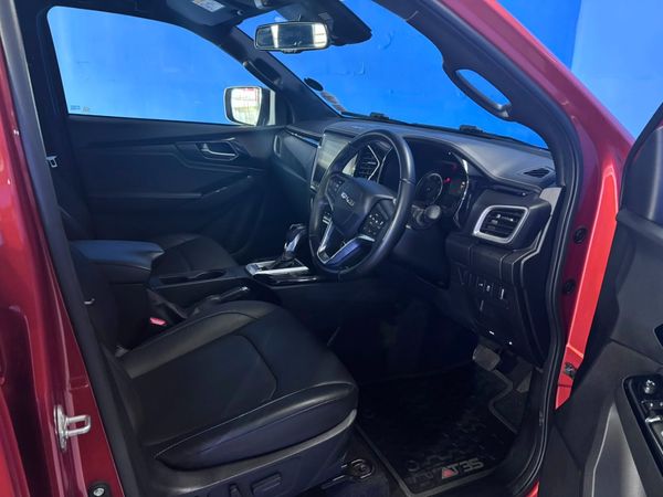 2025-Isuzu-D-Max-30-TD-AT35-4x4-Auto-Double-Cab image:12