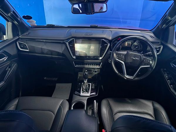 2025-Isuzu-D-Max-30-TD-AT35-4x4-Auto-Double-Cab image:13