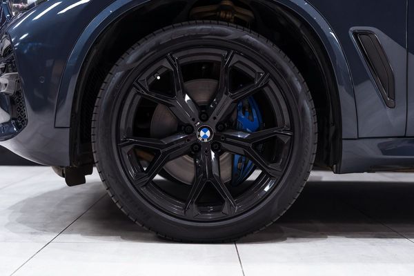 2022-BMW-X5-xDrive30d-M-Sport image:9