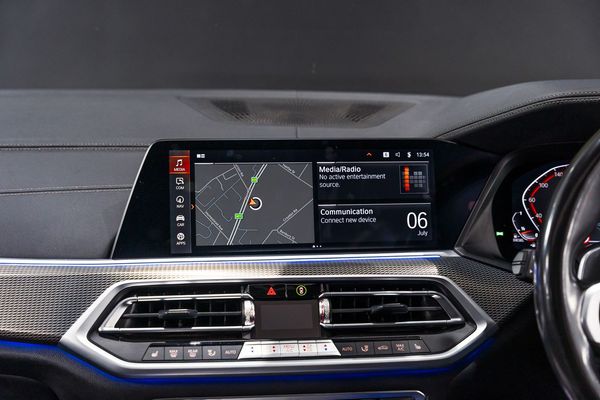 2022-BMW-X5-xDrive30d-M-Sport image:13