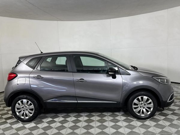 2016-Renault-Captur-900T-Expression-66kW image:15