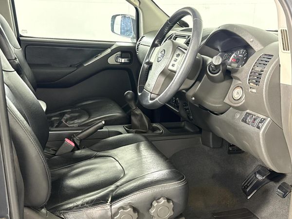 2007-Nissan-Navara-40-V6-Double-Cab image:9