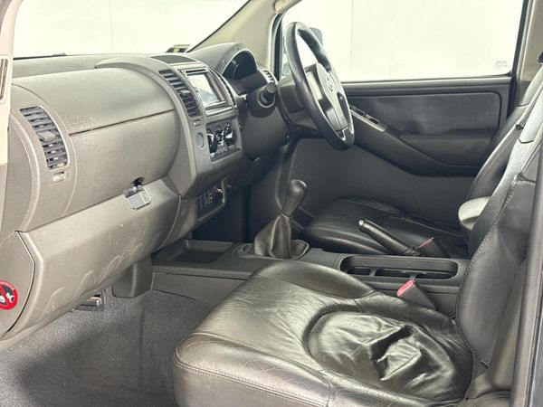 2007-Nissan-Navara-40-V6-Double-Cab image:8