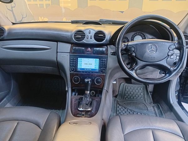 2005-Mercedes-Benz-CLK-350-Cabriolet-Auto image:7