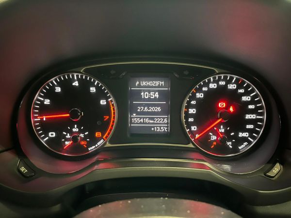 2016-Audi-A1-Sportback-10-TFSI-S-25-TFSI image:10