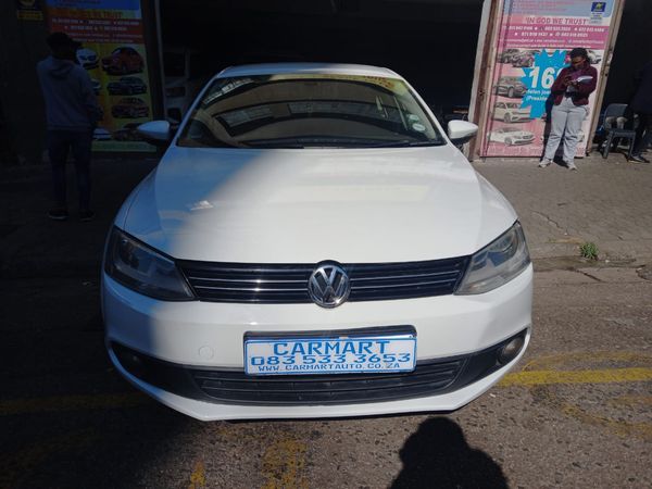 2015-Volkswagen-Jetta-GP-14-TSI-Comfortline image:1