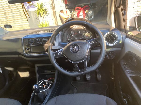 2017-Volkswagen-Up-Take-Up-10-5-dr image:9