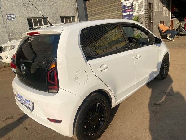 2017-Volkswagen-Up-Take-Up-10-5-dr image:5