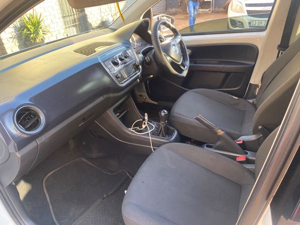 2017-Volkswagen-Up-Take-Up-10-5-dr image:8
