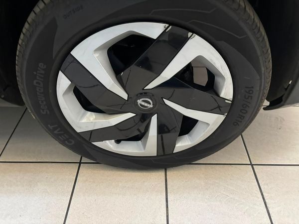 2024-Nissan-Magnite-10T-Acenta-Auto image:14