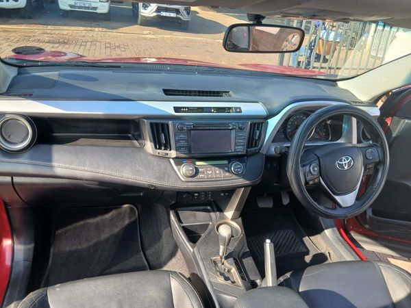 2014-Toyota-RAV4-22-D-VX-Auto image:7
