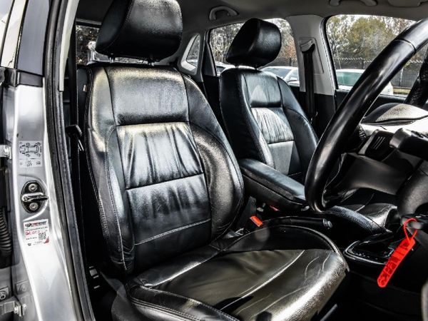 2017-Volkswagen-Polo-12-TSI-Highline-Auto-81kW image:17