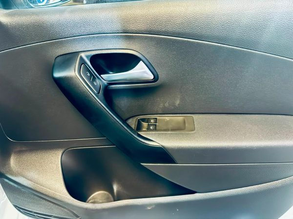 2024-Volkswagen-Polo-Vivo-14 image:8