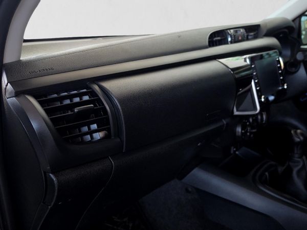 2026-Toyota-Hilux-24-GD-6-Raised-Body-Raider-Extended-Cab image:11