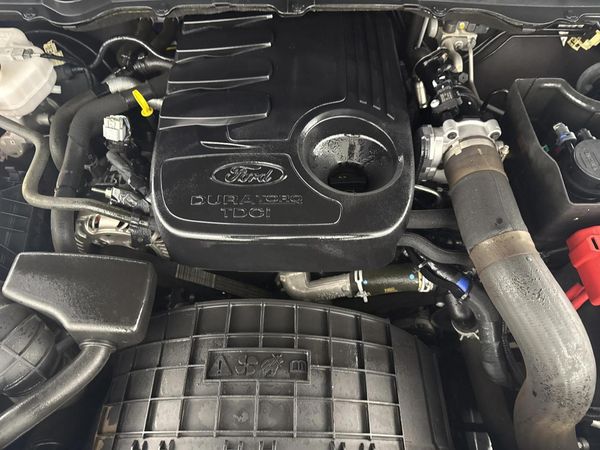 2018-Ford-Everest-22-TDCi-XLT-Auto image:12
