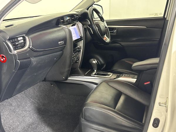 2021-Toyota-Fortuner-28-GD-6-4x4-VX-Auto image:8