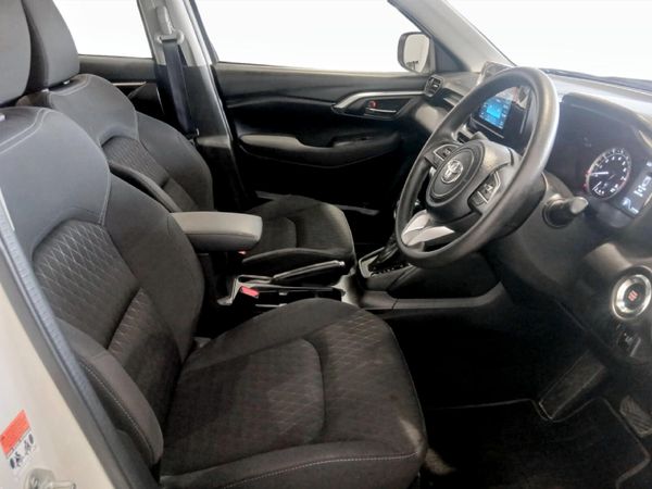 2025-Toyota-Urban-Cruiser-15-XR-Auto image:13