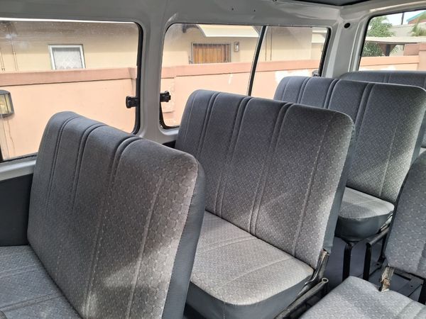 2006-Toyota-Hi-Ace-16-SEATER-SIYAYA-2200-4Y image:12