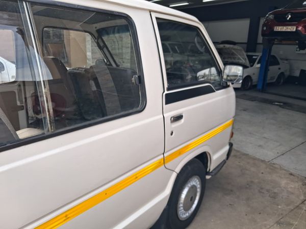 2006-Toyota-Hi-Ace-16-SEATER-SIYAYA-2200-4Y image:1
