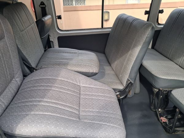 2006-Toyota-Hi-Ace-16-SEATER-SIYAYA-2200-4Y image:6