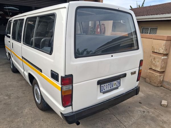 2006-Toyota-Hi-Ace-16-SEATER-SIYAYA-2200-4Y image:7