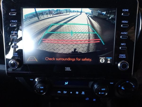 2025-Toyota-Hilux-28GD-6-GR-Sport-Double-Cab-4x4 image:12