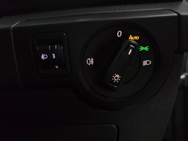 2025-Volkswagen-T-Cross-10-TSI-Auto image:15