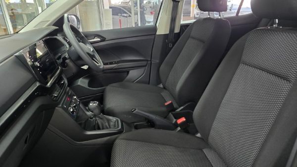 2025-Volkswagen-T-Cross-10-TSI-Auto image:6