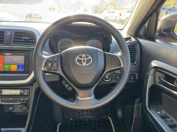 2023-Toyota-Urban-Cruiser-15-Xs image:9