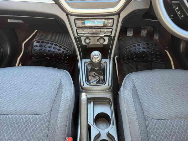 2023-Toyota-Urban-Cruiser-15-Xs image:8