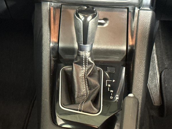 2017-Toyota-Corolla-16-Prestige-Auto image:10