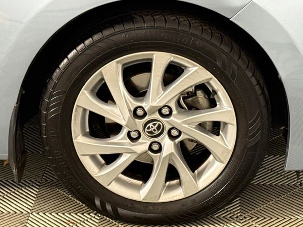2017-Toyota-Corolla-16-Prestige-Auto image:4