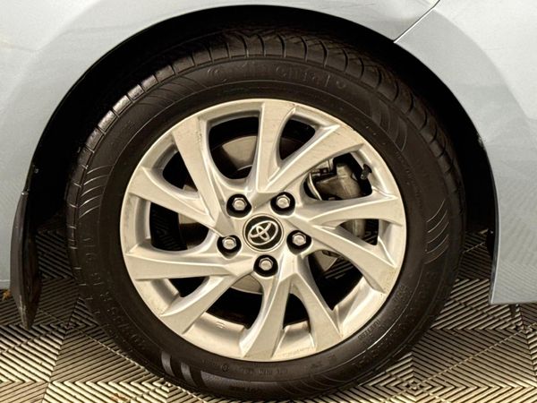 2017-Toyota-Corolla-16-Prestige-Auto image:5