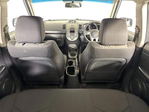 2011-Kia-Soul-16 image:14