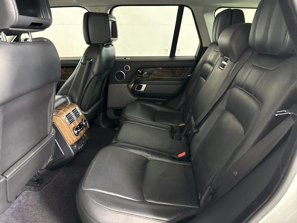 2018-Land-Rover-Range-Rover-50-Vogue-SE-386kW image:2