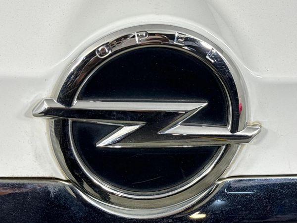 2015-Opel-Mokka-X-14T-Cosmo image:10
