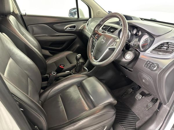 2015-Opel-Mokka-X-14T-Cosmo image:8