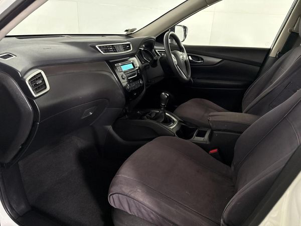 2017-Nissan-X-Trail-16-dCi-Visia-7-seat image:8