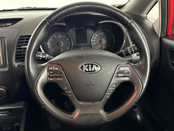 2016-Kia-Cerato-20-EX-5-dr image:10