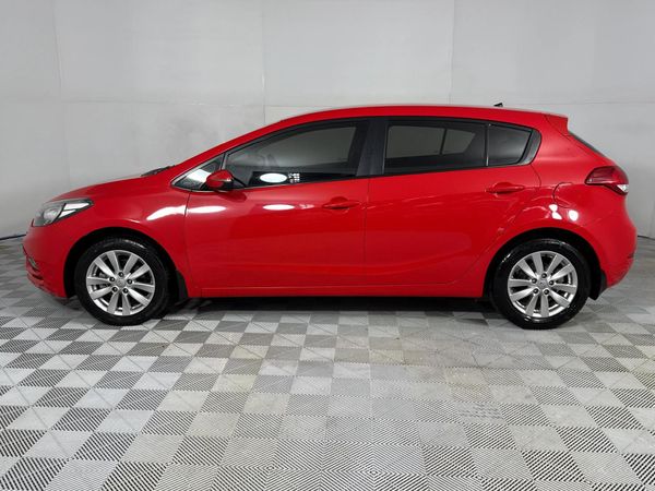 2016-Kia-Cerato-20-EX-5-dr image:17