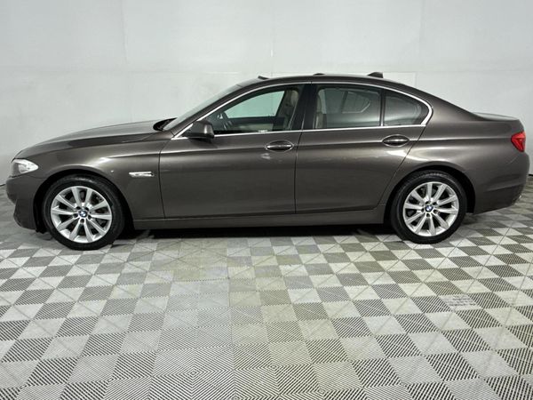 2013-BMW-5-Series-528i-Luxury-Auto image:18