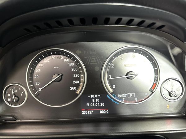 2013-BMW-5-Series-528i-Luxury-Auto image:2