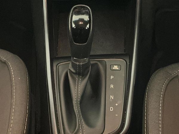 2021-Hyundai-i20-14-Motion-Auto image:10