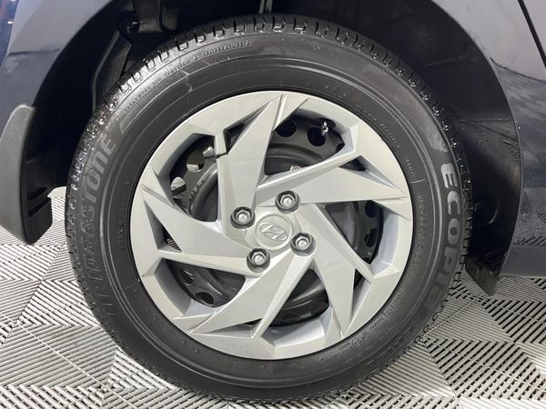 2021-Hyundai-i20-14-Motion-Auto image:7