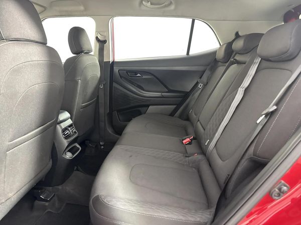 2023-Hyundai-Creta-15-Premium image:3