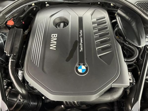 2017-BMW-5-Series-540i-M-Sport-Auto image:12