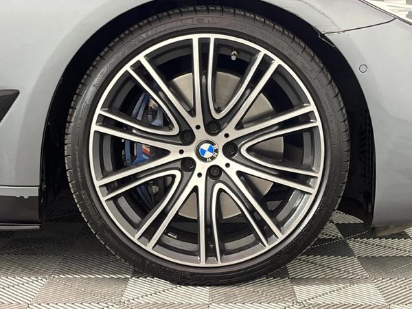 2017-BMW-5-Series-540i-M-Sport-Auto image:5