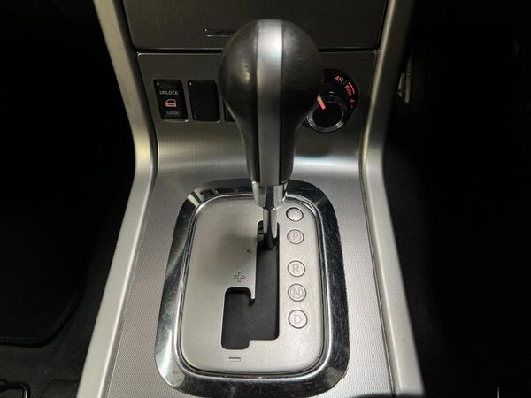 2013-Nissan-Pathfinder-25-dCi-SE-Auto image:10