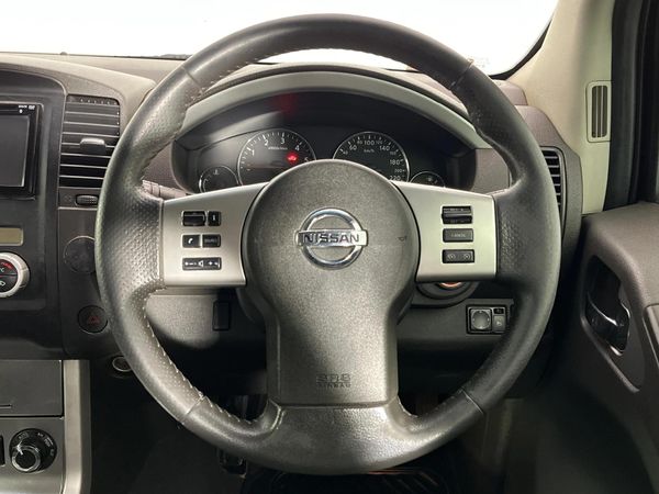 2013-Nissan-Pathfinder-25-dCi-SE-Auto image:11